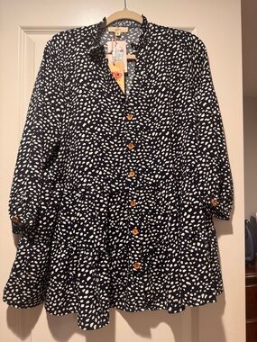Navy & White Print Button-Front Tiered Tunic.